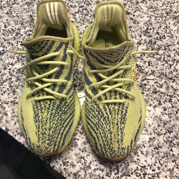 Yeezy frozen yellow - Picture 4 of 6